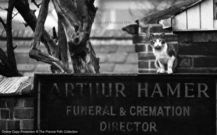 Photo of Oldbury, Arthur Hamer Funeral & Cremation Sign 1964
