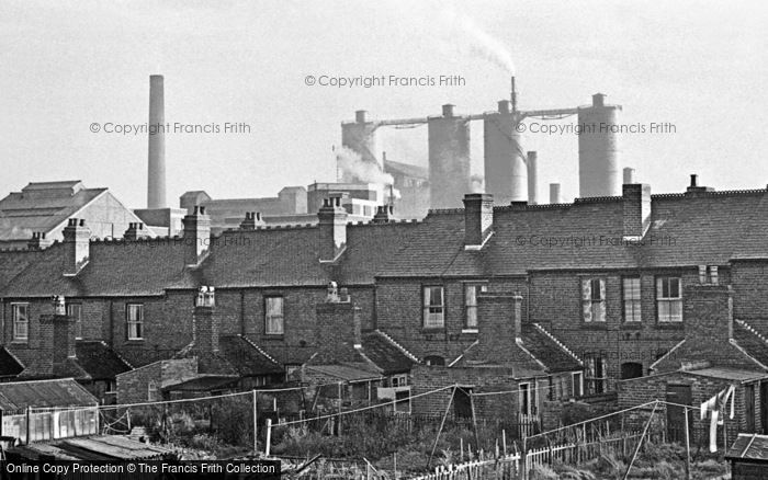 Photo of Oldbury, Back Gardens 1964