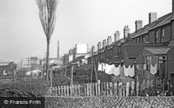 Back Gardens And Factories 1964, Oldbury