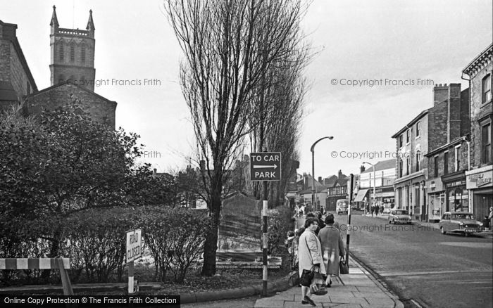 Photo of Oldbury, Birmingham Street 1964