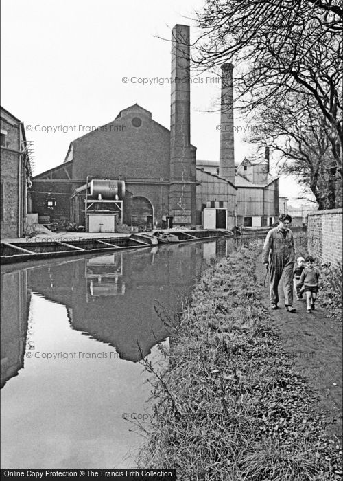 Photo of Oldbury, Father And Sons By The Canal 1964