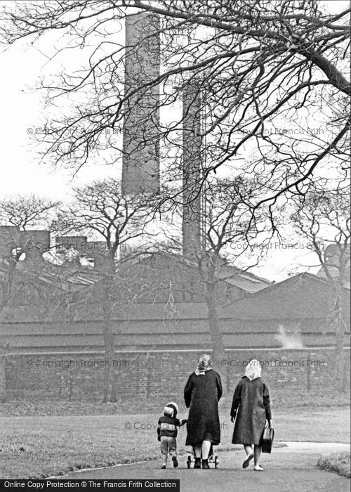 Photo of Oldbury, Heading Home 1964