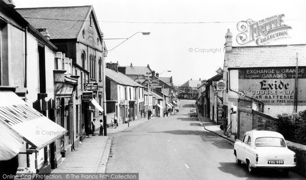 Photo of Aberaman, Lewis Street c.1964