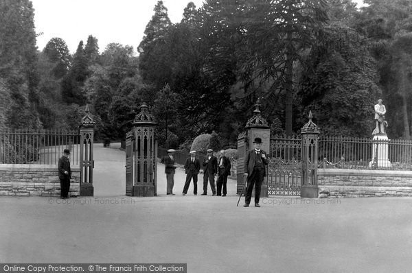 Photo of Aberdare, The Park, Entrance Gates 1937