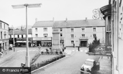 Victoria Square c.1960, Aberdare