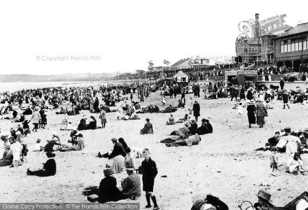 Aberdeen, the Beach and Bathing Station c1910