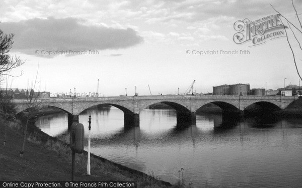 Photo of Aberdeen, Victoria Bridge 2005