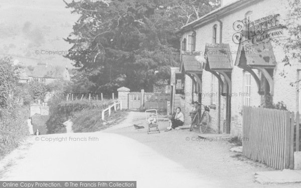 Photo of Aberedw, Villagers 1936