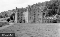 Castle Menzies 1951, Aberfeldy