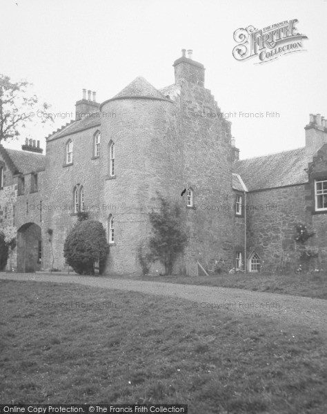 Photo of Aberfoyle, Duchray Castle 1951