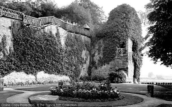 Photo of Abergavenny, The Castle 1914