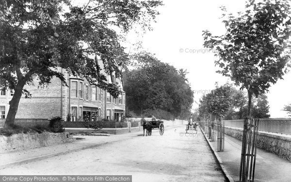 Photo of Abergele, Dundonald Avenue 1906