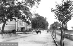 Dundonald Avenue 1906, Abergele