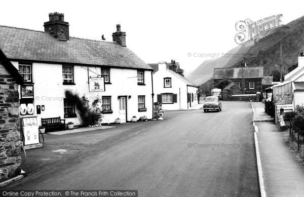 Photo of Abergynolwyn, the Railway Inn c1968