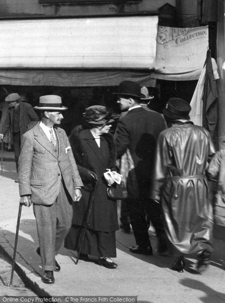 Photo of Aberystwyth, Fashion In North Parade 1925