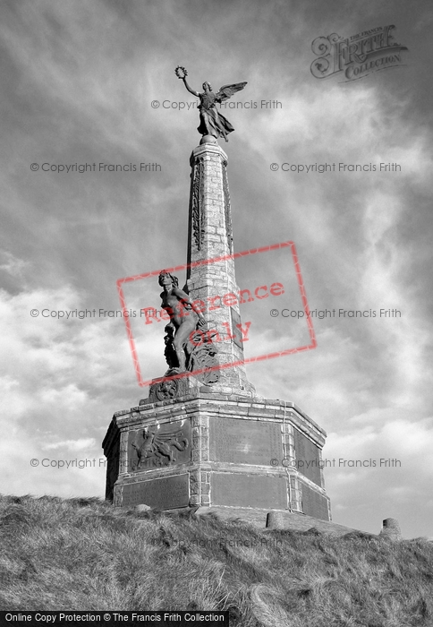 Photo of Aberystwyth, The Town War Memorial 2005
