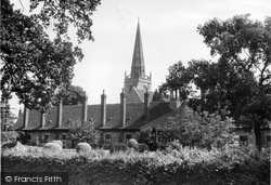 Abingdon, Almshouses And St Helen's Church c.1955, Abingdon-on-Thames