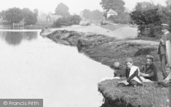 Abingdon, Boys By The River 1890, Abingdon-on-Thames