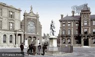 Abingdon, Market Place and Queen Victoria Statue 1890