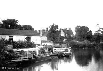 Abingdon, the Boat House 1890