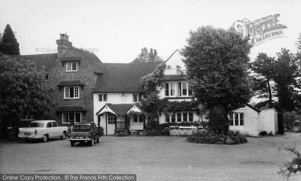 Photo of Abinger Common, Abinger Hatch Hotel c.1965