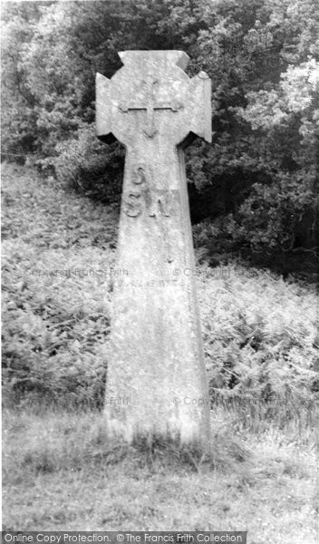 Photo of Abinger Hammer, Bishops Cross c.1960