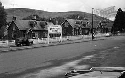 Edinburgh Road, Abington Hotel Sign 1961 , Abington