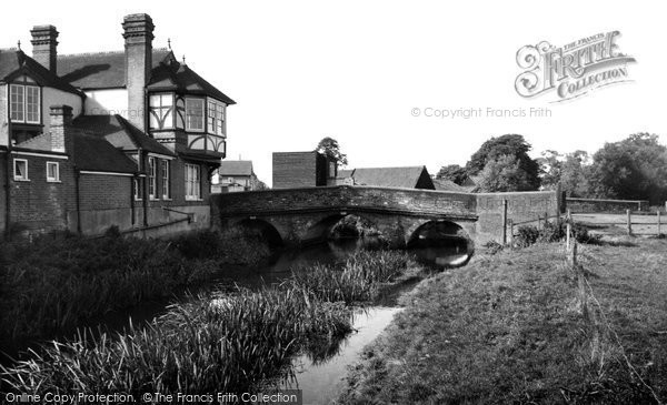 Photo of Abridge, the Bridge c1960