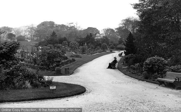 Photo of Accrington, Oak Hill Park c.1935