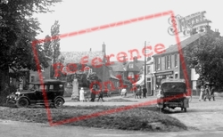 Villagers In New Road c.1929, Acle