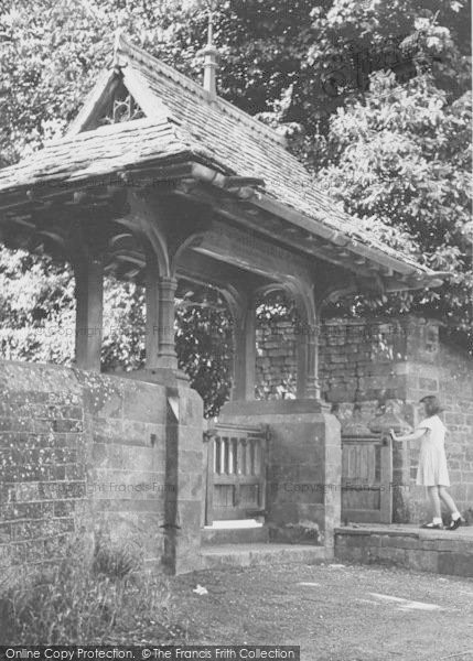 Photo of Adderbury, The Lychgate, St Mary's Church c.1955