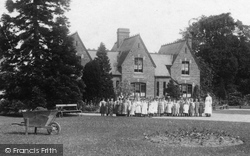 Girls At Princess Mary Homes 1904, Addlestone