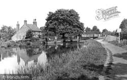 Addlestone, the Wey Navigation c1950