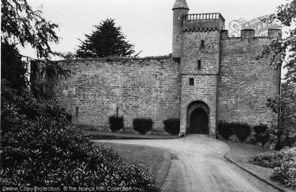 Photo of Airlie Castle, 1950
