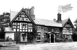 Crown Hotel 1898, Albrighton