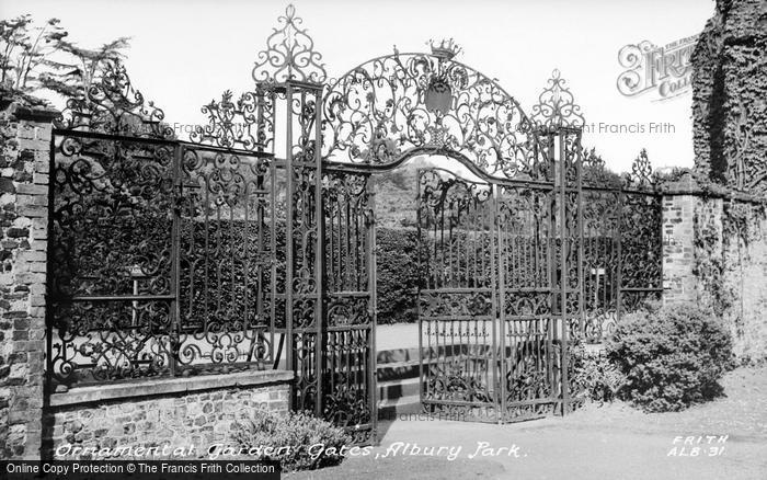 Photo of Albury, Park, Ornamental Garden Gates c.1960