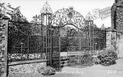 Park, Ornamental Garden Gates c.1960, Albury