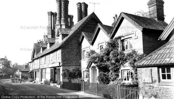 Photo of Albury, The Village c.1960