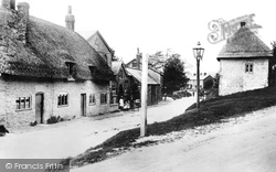 Lottage 1912, Aldbourne