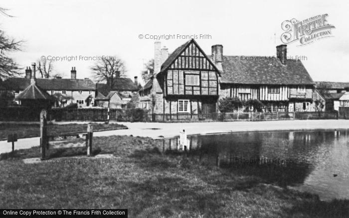 Photo of Aldbury, The Village c.1965