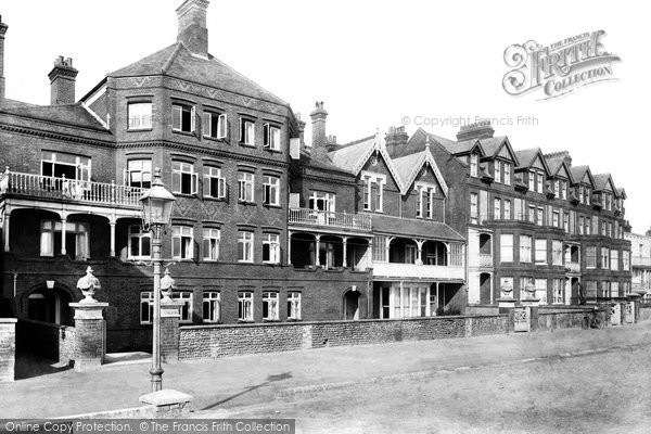 Photo of Aldeburgh, Grosvenor Place 1903