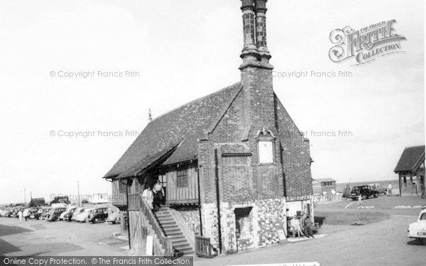 Photo of Aldeburgh, Moot Hall c.1960