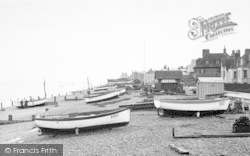 The Beach Looking South c.1955, Aldeburgh