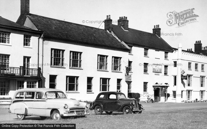 Photo of Aldeburgh, White Lion Hotel c.1955