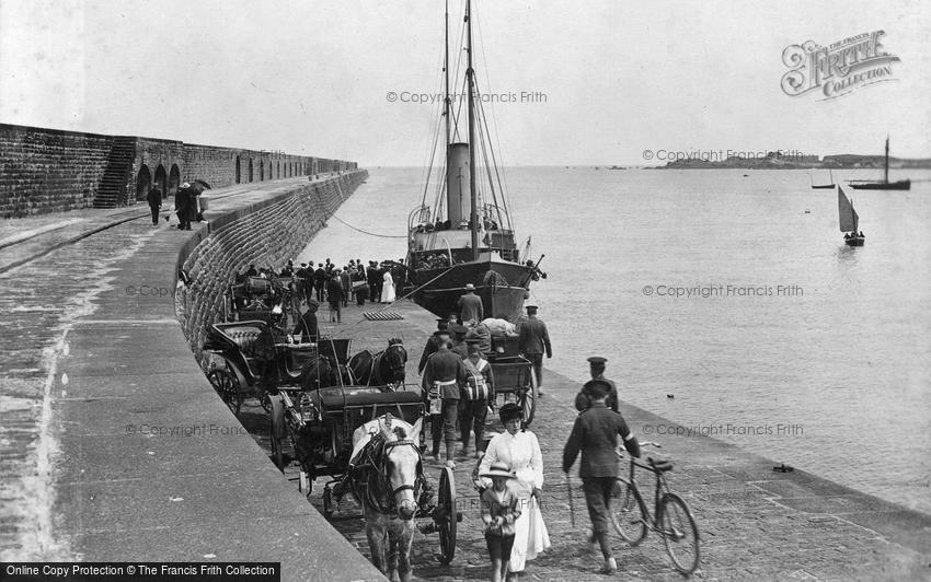 Alderney, arrival of the Courier c1916