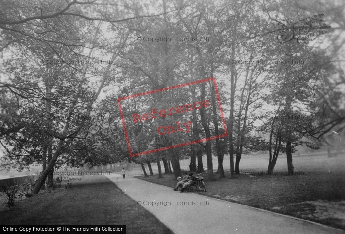 Photo of Aldershot, Manor Park 1923