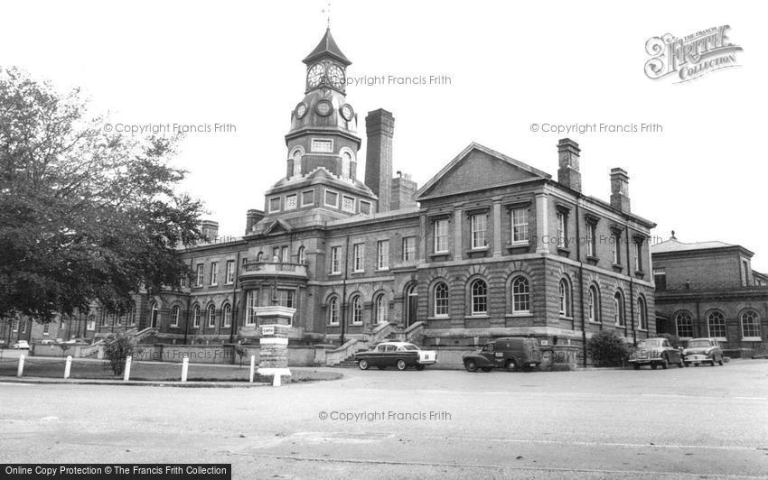 Aldershot, the Cambridge Military Hospital c1965