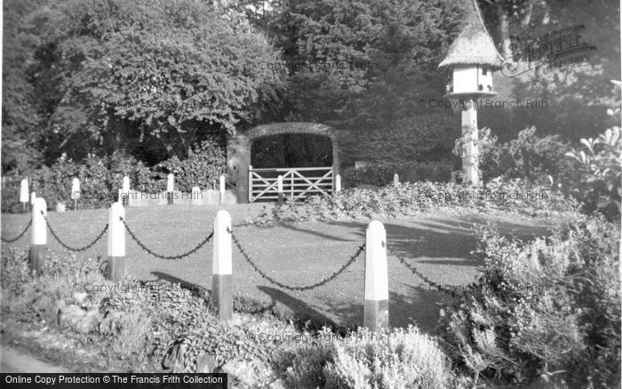 Photo of Aldsworth, Entrance To Aldsworth House c.1955