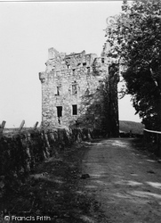 Tillycairn Castle 1950, Alford