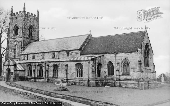 Photo of Alfreton, St Martin's Church c.1955